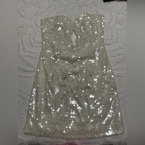 Bardot Jinxa Sequined Cutout Mini Dress - Picture 5 of 7